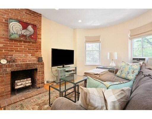 Foto del edificio - 124 Chandler St