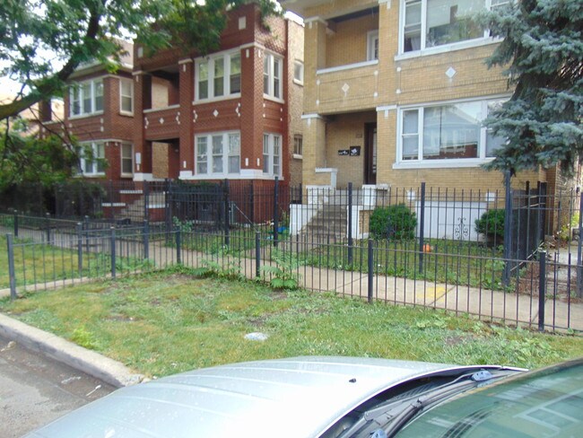 Foto del edificio - 6729 S Artesian Ave