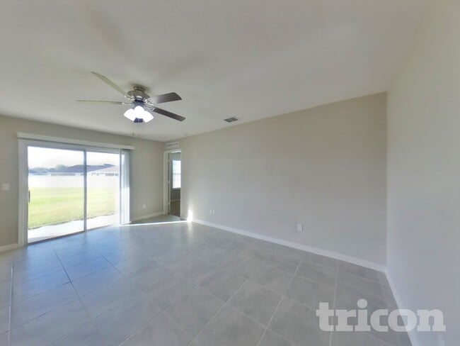 Building Photo - 77063 Crosscut Wy