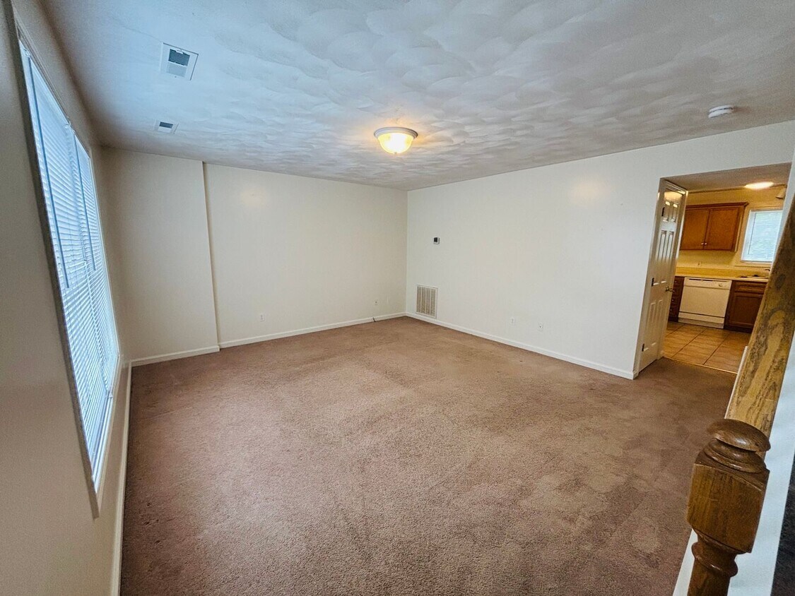 Primary Photo - 2 Bedroom, 1.5 Bath Townhouse
