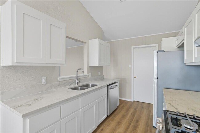 Foto del edificio - 12312 Double Tree Ln