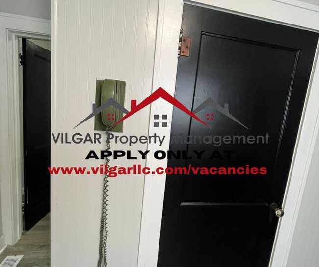 Foto del edificio - 4831 Melville