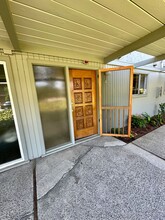 Building Photo - 2047 Montecito Ave