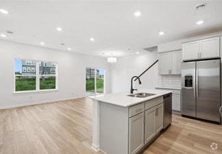 Building Photo - 13644 Busch Ln