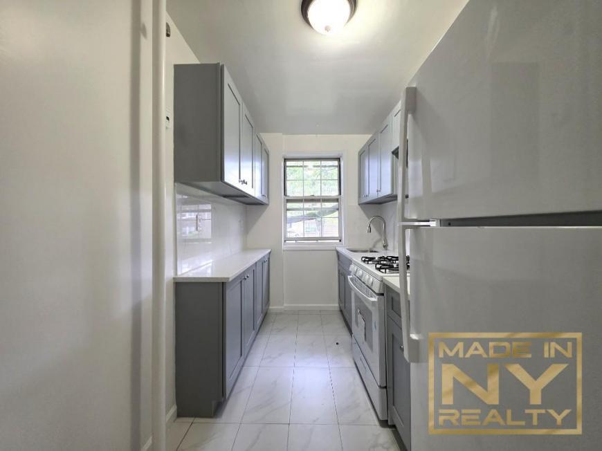 Primary Photo - 2 bedroom in FLUSHING NY 11367