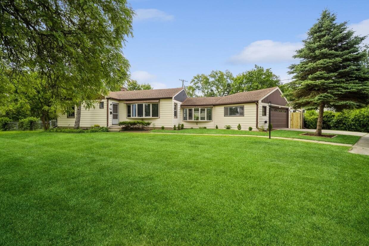 Primary Photo - 1735 Longvalley Rd