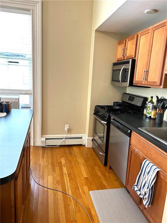 Building Photo - 37 Parkis Ave