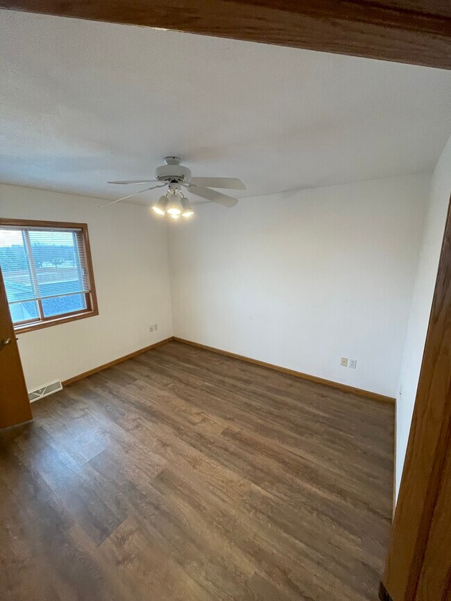 Dormitorio 1 - 1500 Packers Ct