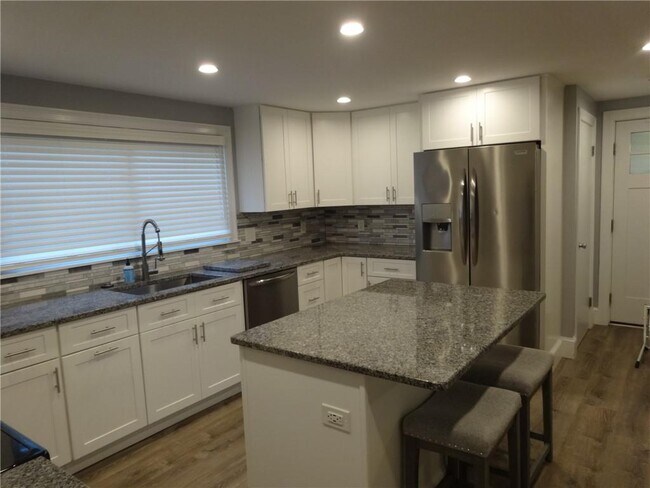Building Photo - 43 Eden Crest Dr
