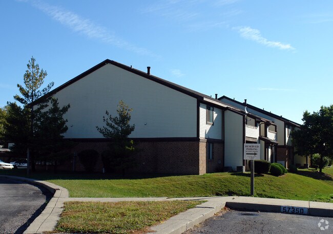 COVENTRY COURT WEST APARTMENTS Rentals Fort Wayne, IN