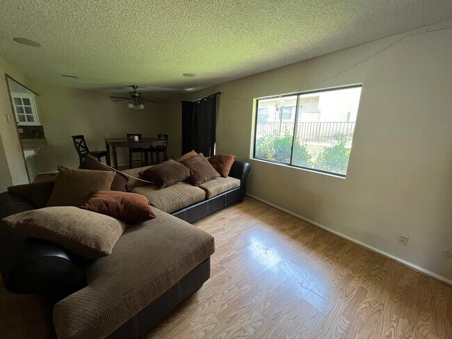 Foto del edificio - 40032 Bluebird Ln N