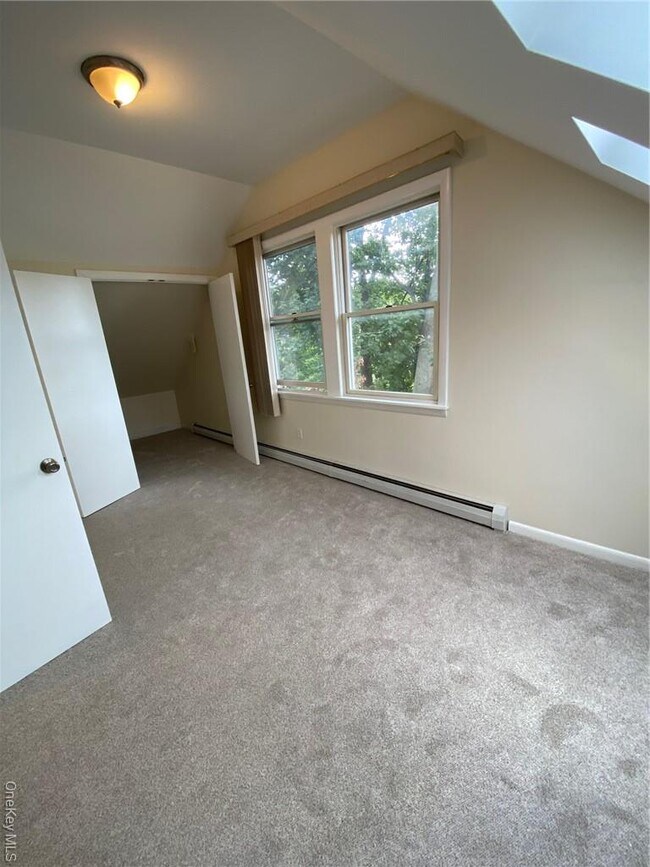 Foto del edificio - 49 Croton Point Ave