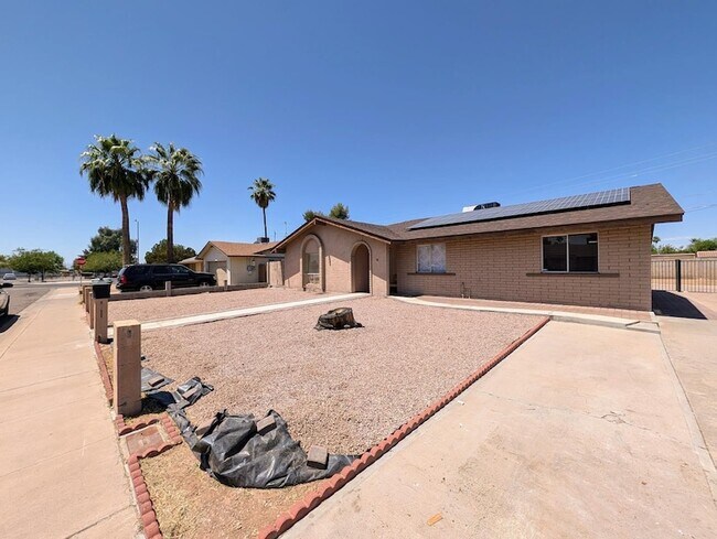 Building Photo - 3848 W North Ln