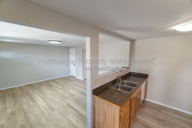 Building Photo - 1504 N Lee St