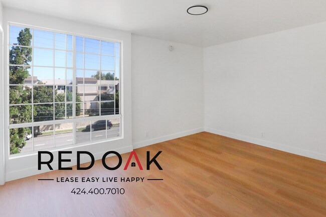 Foto del edificio - One-of-a-kind Gorgeous And Spacious Two-Be...