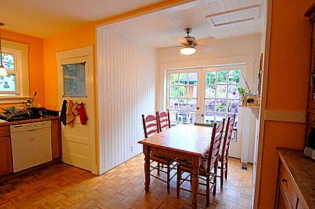 Building Photo - Available Soon! Sun Valley 1922 Charmer! 2...