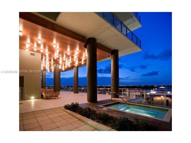 Foto del edificio - 3470 E Coast Ave