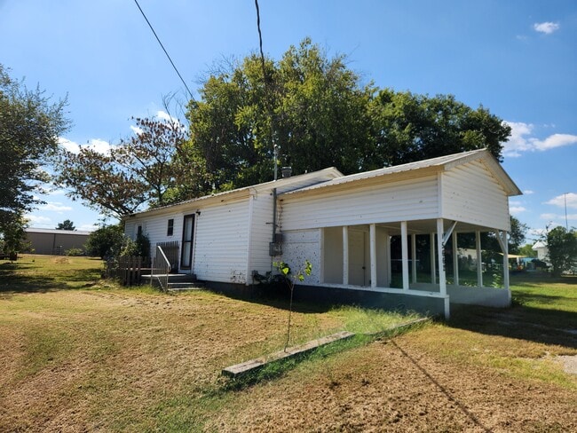 Building Photo - 15662 County Rd 3540