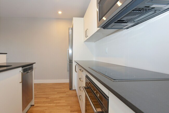 Photo du bâtiment - 111 Lawton Blvd