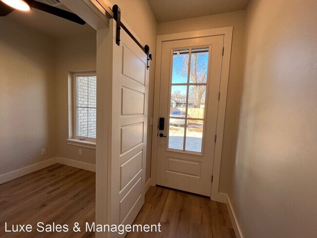 Foto del edificio - 3 br, 2 bath House - 1709 NW 11th Street