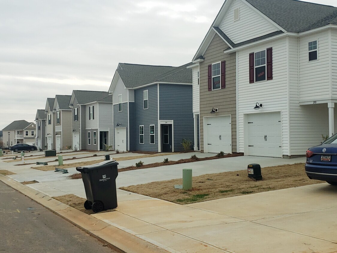 210 Samuel St, Pendleton, SC 29670 Townhome Rentals in Pendleton SC