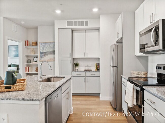 Building Photo - 8 Weeks Free Rent + Up to $1,000 GC!