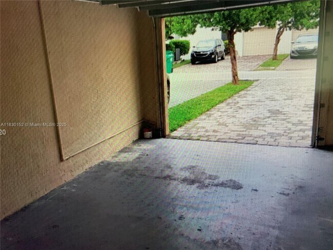 Foto del edificio - 9391 SW 171st Ct
