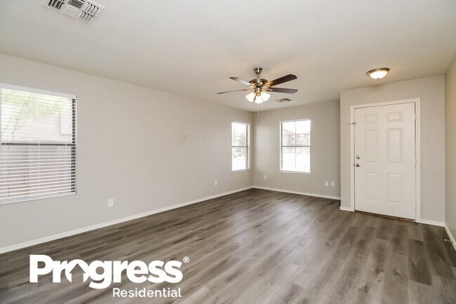 Building Photo - 3648 E Constitution Dr