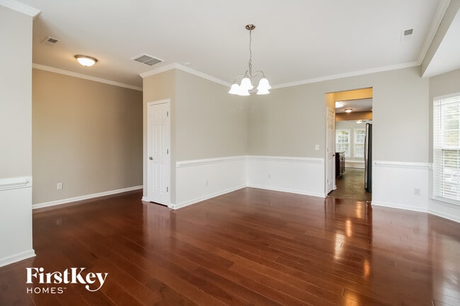 Building Photo - 3833 Tonsley Pl