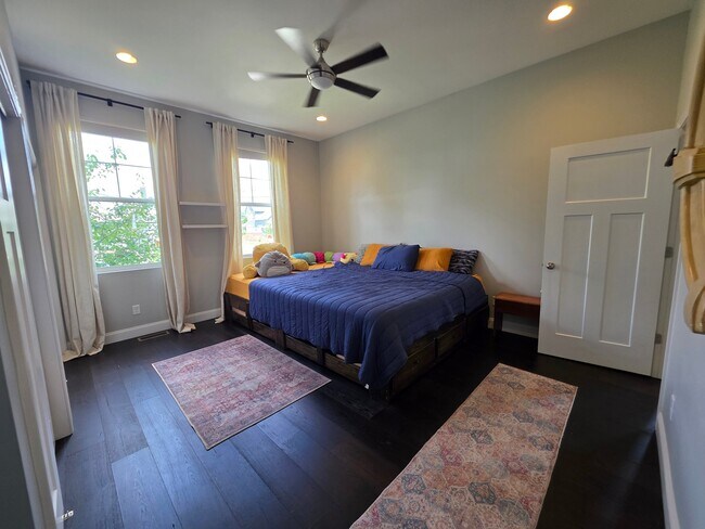 Foto del edificio - 1639 Woodlawn Ave