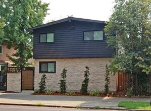 Building Photo - 2412 Q St