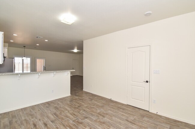 Building Photo - 4278 W 27th Pl