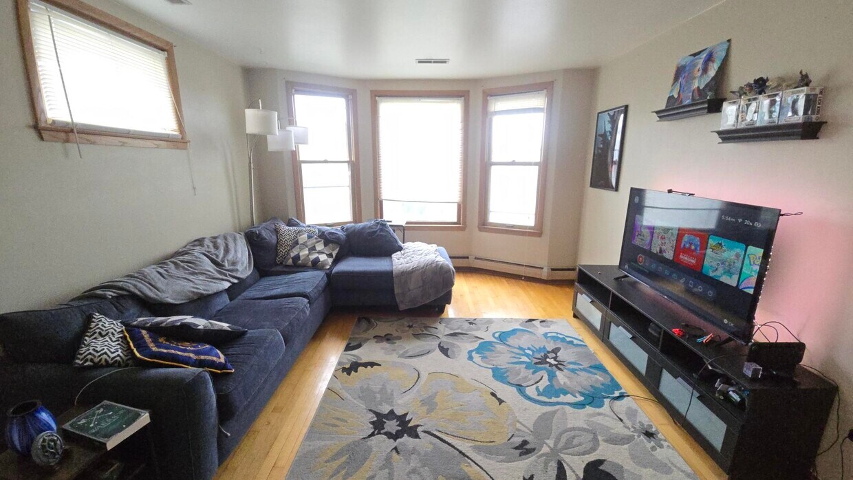 Primary Photo - 1748 N 54th St
