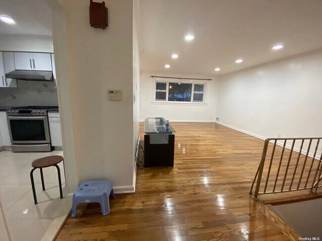 Building Photo - 146-12-146-27 27th Ave