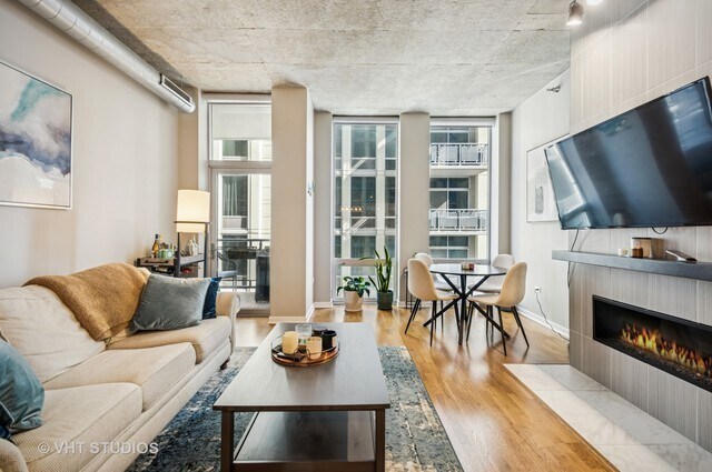 Building Photo - 700 N Larrabee St