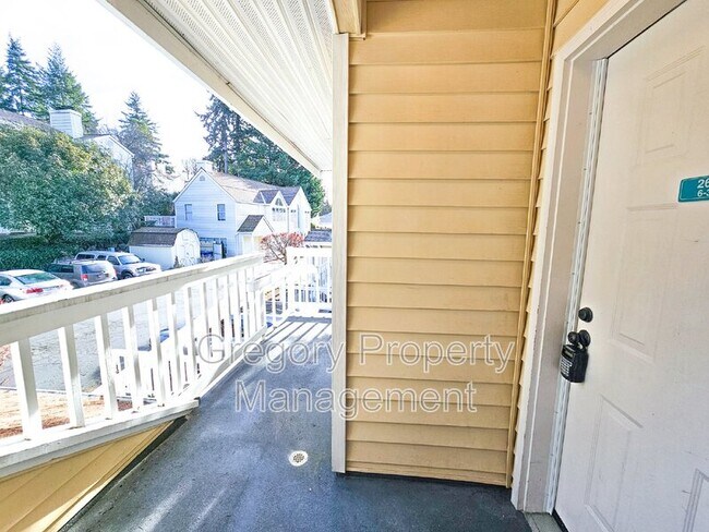 Foto del edificio - 2630 118th Ave SE