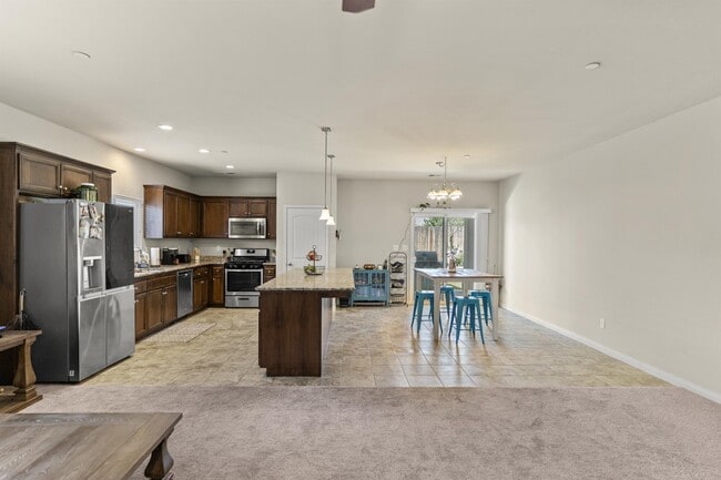 Foto del edificio - 9408 Citrus Creek Dr