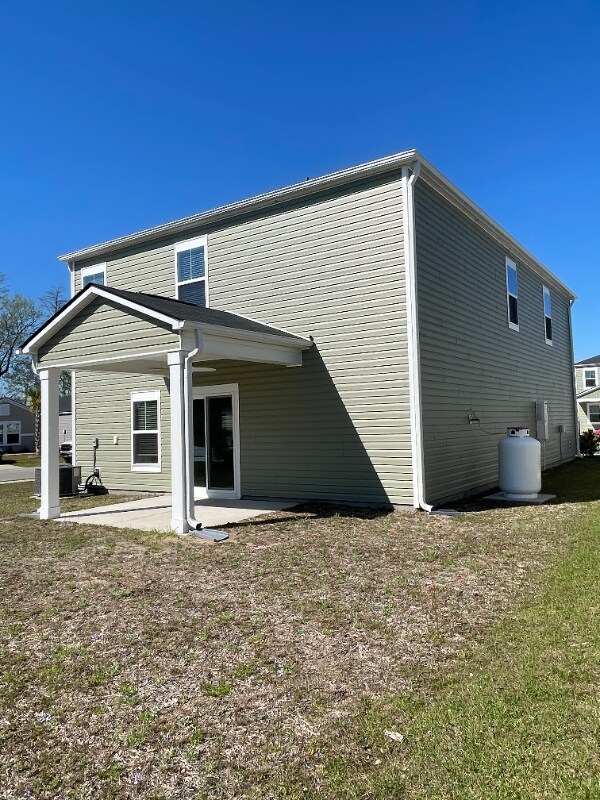 Building Photo - 1000 Saltgrass Way