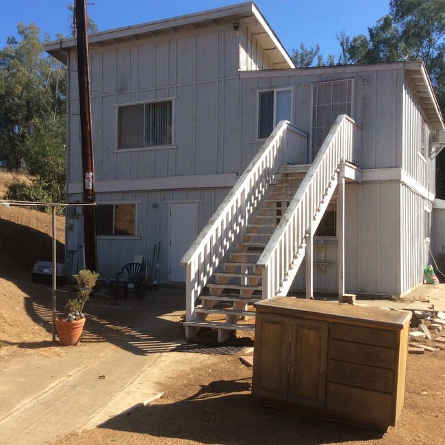 Entry to apartment - 2378 Stoneridge Rd