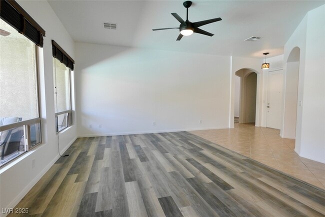 Building Photo - 10640 Warrior Ct