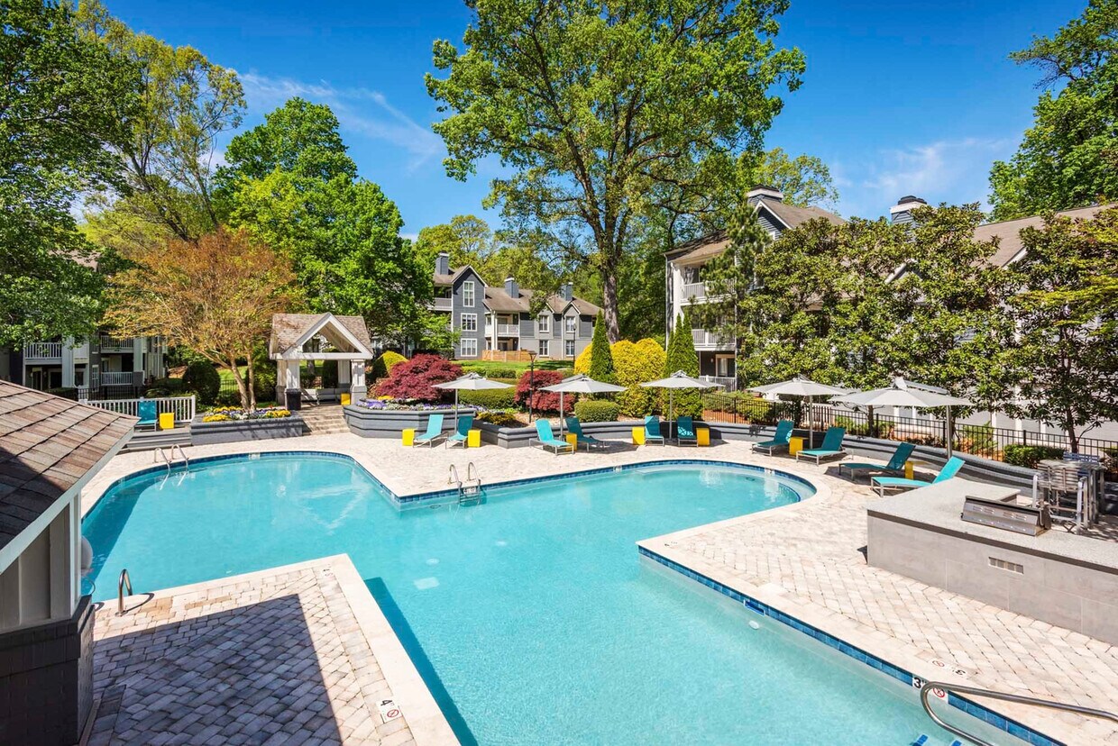 Cameron South Park Apartments at 6316 Cameron Forest Ln Charlotte, NC