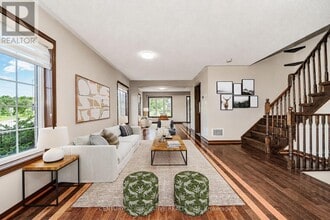 Building Photo - 19 Tait Ct