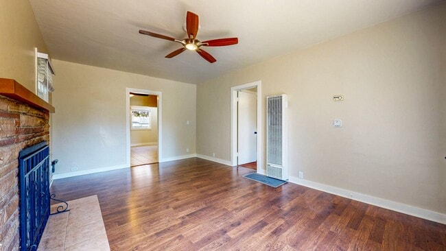 Foto del edificio - Charming 2 Bedroom 1 Bathroom Single Famil...