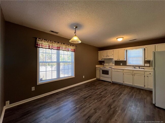 Foto del edificio - 3250 Winesap Rd