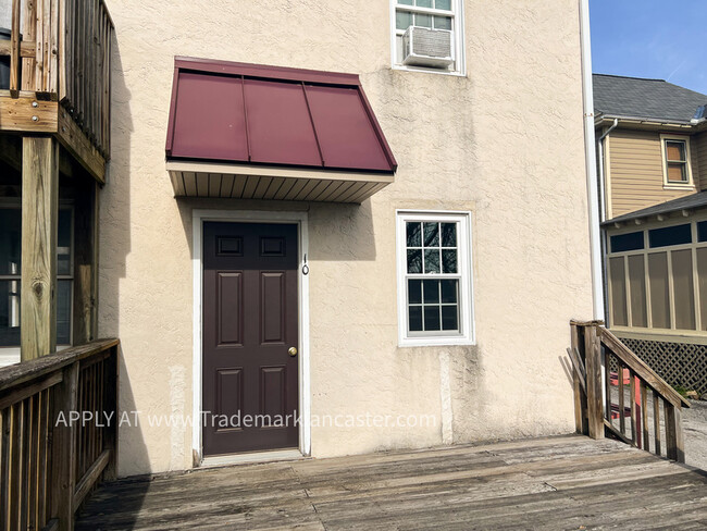 Building Photo - 4640 Horseshoe Rd