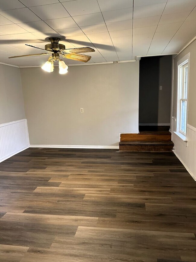 Building Photo - 3BR | 2BA | 1 Car Home in Whitewater