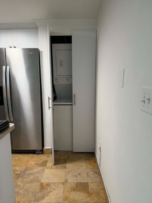 Photo - 341 W Park Dr Townhome