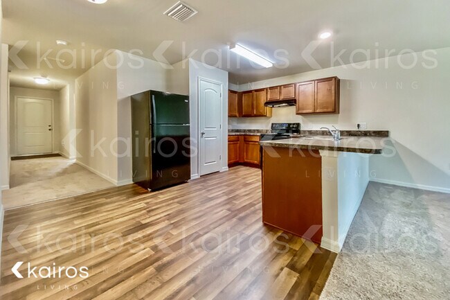 Foto del edificio - 856 Adler St E