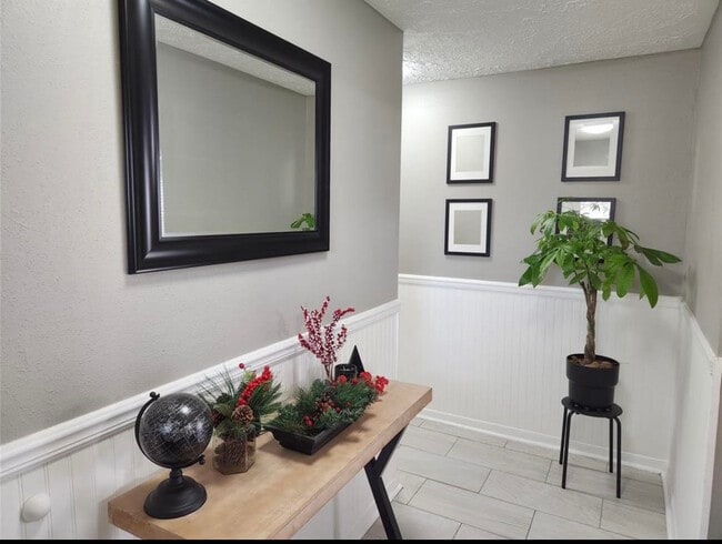 Welcoming Entryway - 7310 Kite Hill Dr