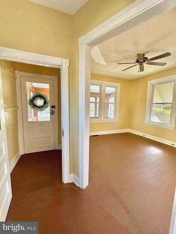 Building Photo - 205 Mohawk Ave